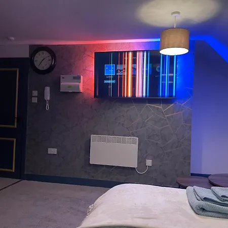 Apartment Lovely Located In Birmingham